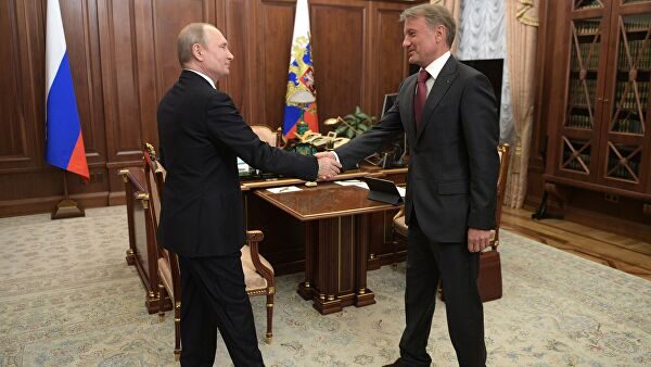 Путин провел рабочую встречу с Грефом
