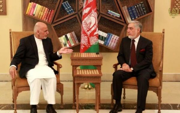 В Афганистане растет напряженность между группами президента и премьера