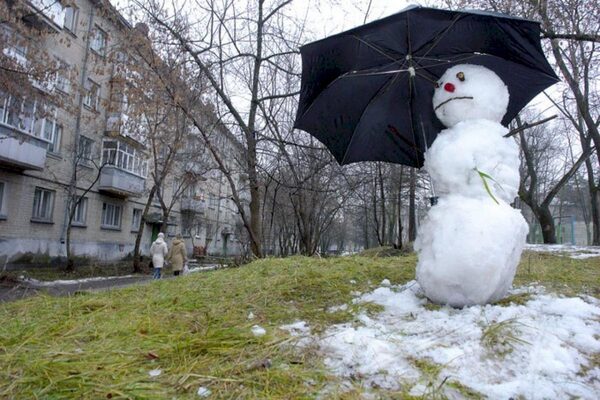 В Гидрометцентре озвучили причину аномально теплой зимы в России