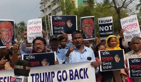 Визит Трампа в Индию вызвал массовые протесты и демонстрации в Нью-Дели