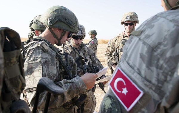 Военные Турции грозят Эрдогану бунтом из-за столкновений с Россией в Сирии