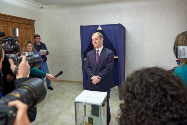 Ардзинба проголосовал на выборах: Преобразования в Абхазии начнутся завтра