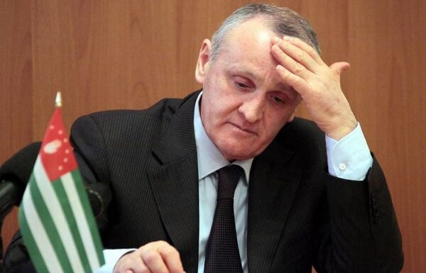 Бжания: Анкваб может занять пост главы правительства Абхазии, и займет