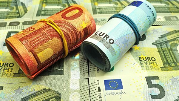 Курс евро превысил отметку в 89 рублей