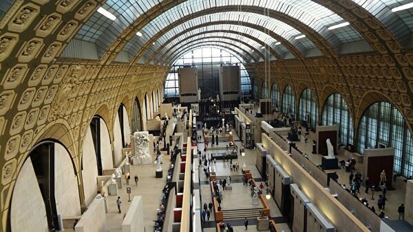 Минкультуры Франции призвало музеи закрыть свои двери для посетителей