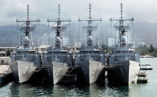 На Украине предложили усилить флот списанными кораблями ВМС США