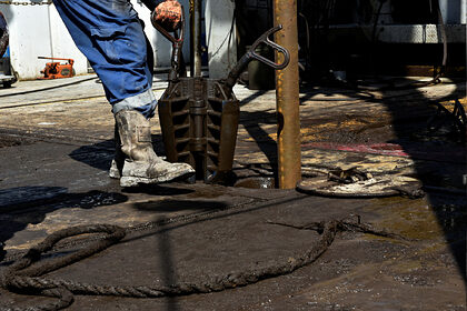 Нефтяники из США начали страдать из-за дешевой нефти