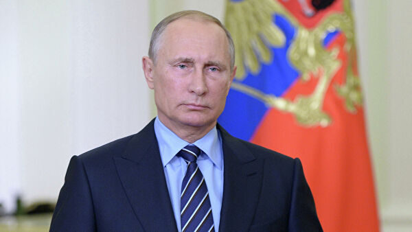 Около 70% россиян доверяют Путину, показал опрос