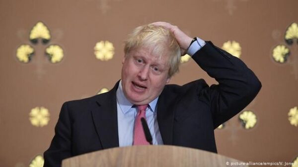 Премьер-министр Британии заразился коронавирусом