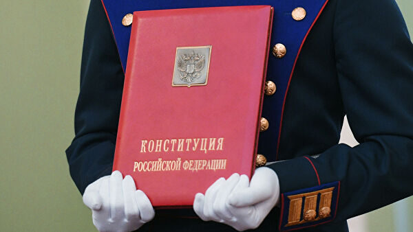 Путин: авторами закона о поправке в конституцию должны быть россияне