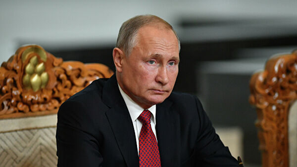 Путин обсудил с СБ ситуацию в экономике и вакцину от коронавируса