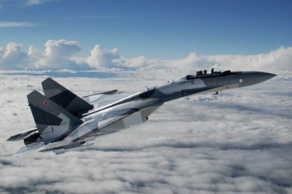 Су-35 превосходит F-16: Российский истребитель в Сирии беспокоит НАТО
