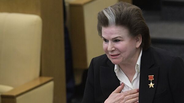 Терешкова рассказала, что ее благодарят за "сохранение Путина"