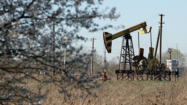 Цена российской нефти выросла до 14,43 доллара за баррель