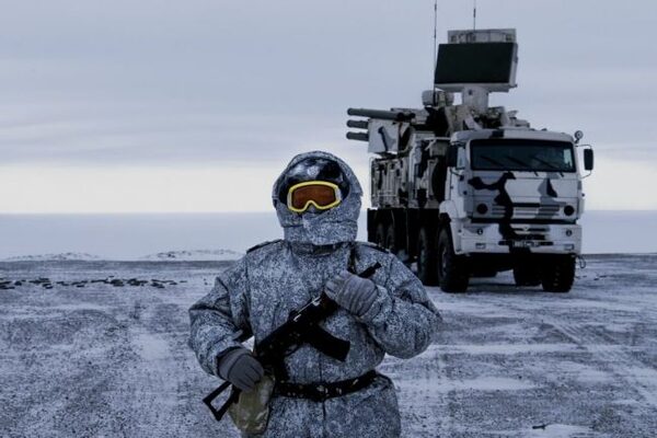Чжунго цзюньван: США хотят расшатать стратегические опоры России в Арктике