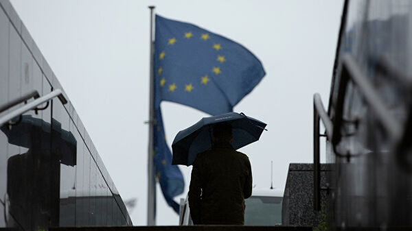 Эксперт раскритиковал меры ЕС для помощи экономике в борьбе с COVID-19
