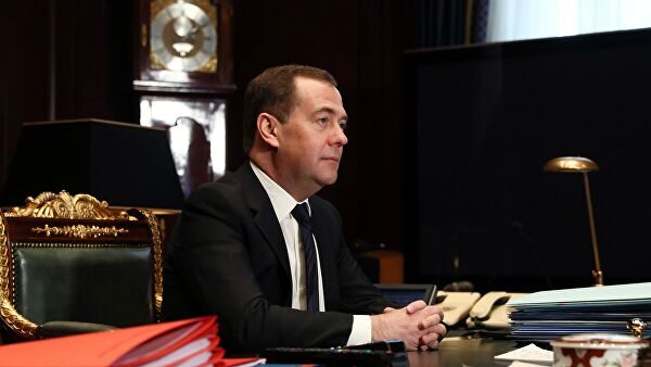 Пандемия COVID-19 является вопросом безопасности страны, заявил Медведев