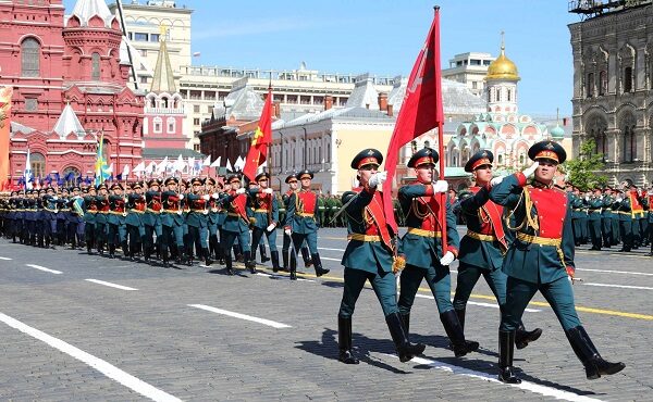 Решение о переносе парада Победы уже принято — СМИ