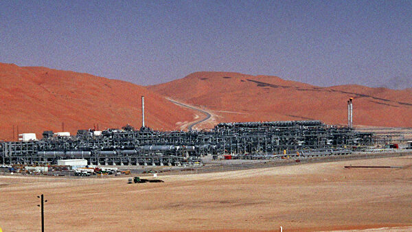 Saudi Aramco опровергла информацию об отсрочках по платежам за нефть