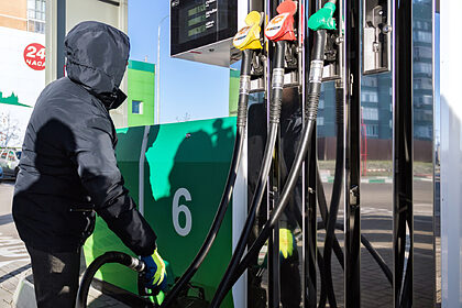 Власти Украины пообещали снижение цен на топливо