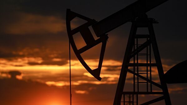 Цена нефти WTI с поставкой в июле поднялась выше $30