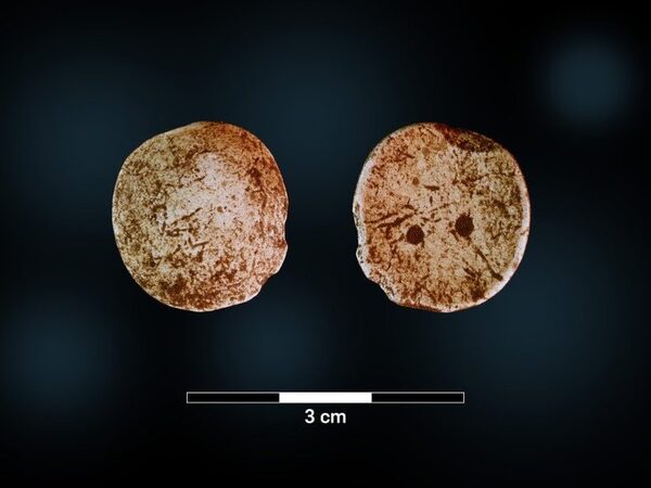 Фишки из римской настольной игры найдены в норвежском погребении
