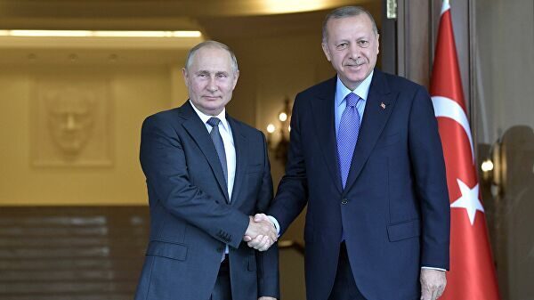 Эрдоган поздравил Путина с Днём Победы