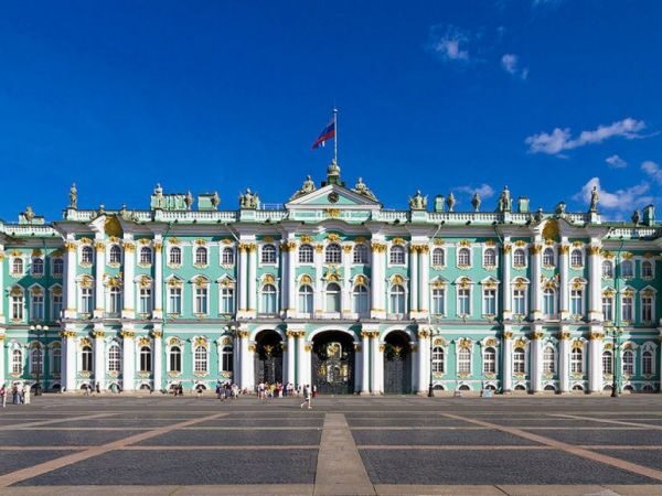 Киев ввел санкции против российских музеев и университетов