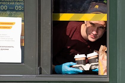 «Макдоналдс» повысит зарплаты в России