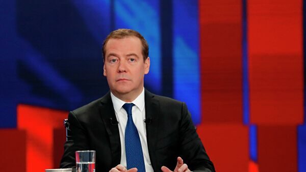 Медведев предупредил о популизме при использовании темы изменения ТК
