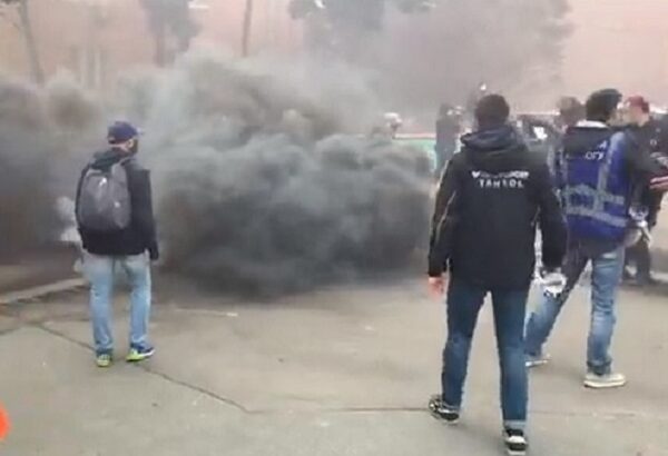 ОПЗЖ: Полиция помогала радикалам при нападении на офис партии в Киеве