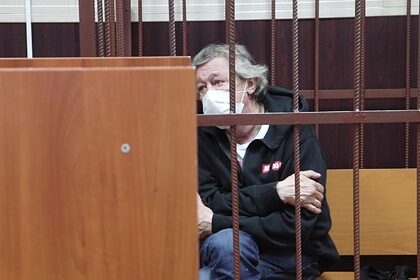 Адвокат Ефремова обозначил сроки завершения расследования уголовного дела