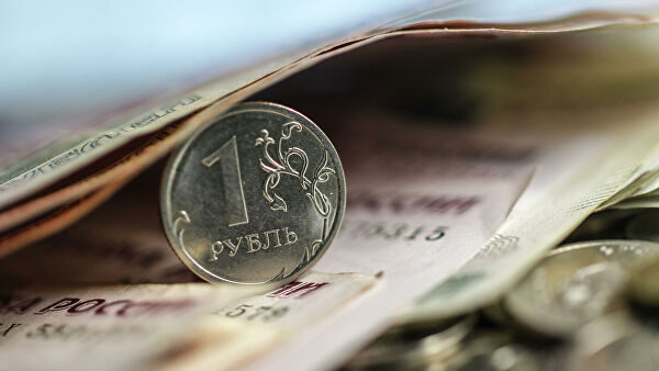 Эксперт оценил влияние беспорядков в США на курс доллара и рубля