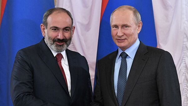 Премьер Армении поздравил Путина и Мишустина с Днем России