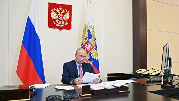 Путин прерывал встречу с Василием Голубевым для международного разговора