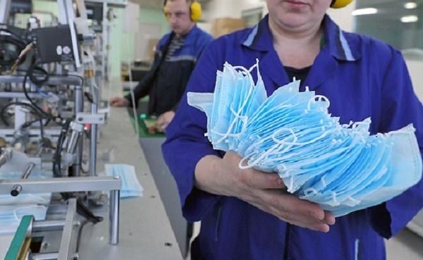 Россия готова поставлять за границу маски и антисептики — Минпромторг