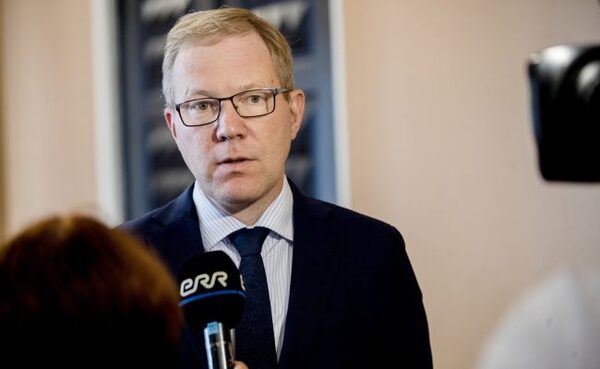 В эстонском парламенте считают, что ЕС должен увеличить военные расходы