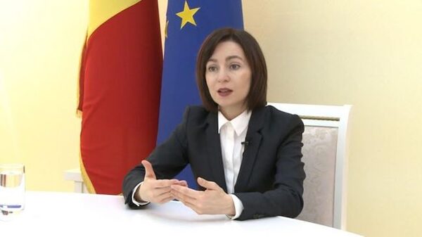 Экс-премьер Молдавии в президентской кампании делает ставку на унионистов