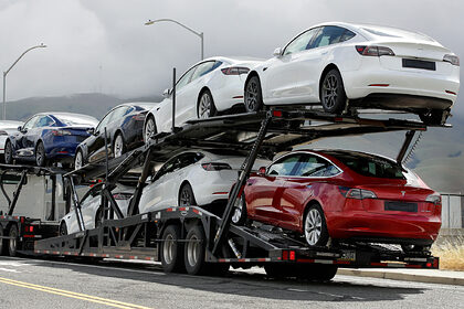 На падение Tesla поставили рекордную сумму