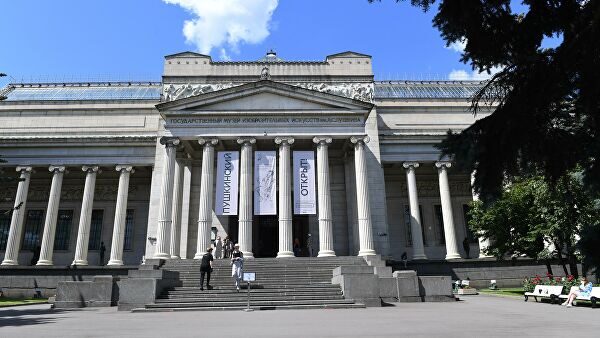 Почти четыре тысячи посетителей побывали в Пушкинском музее с пятницы