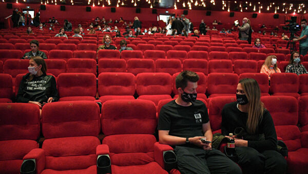 Кинотеатры РФ заработали свыше 54 миллионов рублей за прошедшую неделю
