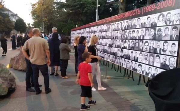 Не помнить — значит умереть! — президент Южной Осетии об августовской войне