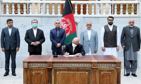Президент Афганистана ​​подписал указ об освобождении последних 400 талибов