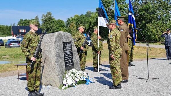 В Эстонии открыли памятник «лесным братьям» — убийцам мирных жителей