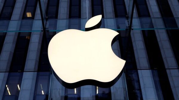 Apple не удалила приложения российских телеканалов по требованию Киева