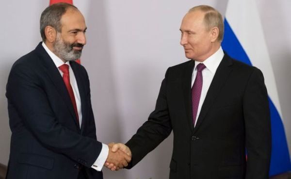 Путин поздравил руководство Армении с Днём независимости
