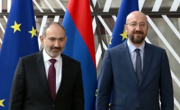Премьер Армении и председатель Евросовета обсудили конфликт в Карабахе