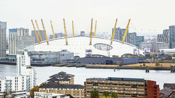 На первом с марта концерте на O2 Arena в Лондоне будут распылять пар