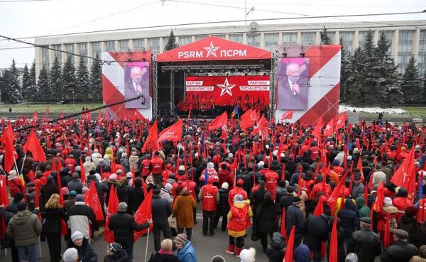 В Молдавии социалисты поддержат Додона митингом