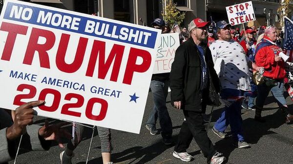 В столице США прошел марш сторонников Трампа